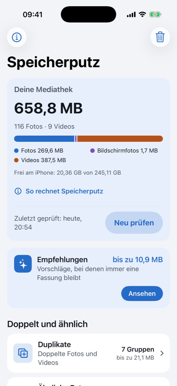 Speicherputz: Übersicht der Mediathek mit Fotos, Videos und Bildschirmfotos